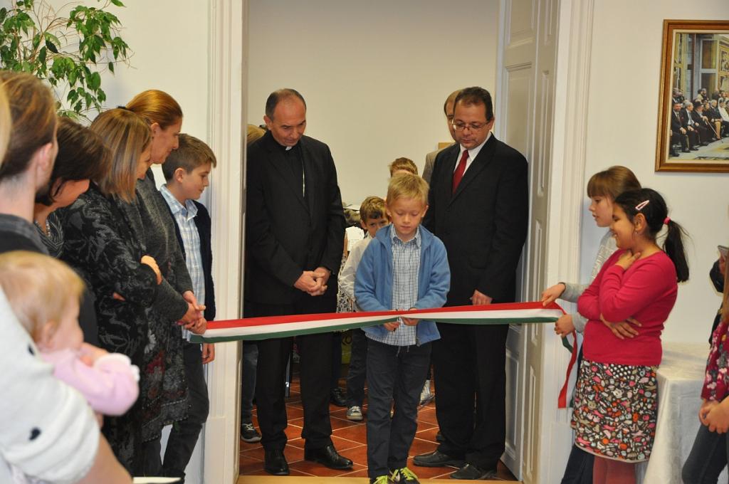 Una casa de paz para muchos necesitados. Inauguración de la sede de la Comunidad de Pécs (Hungría)